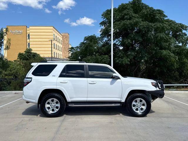 Certified Used 2020 ICE CAP Toyota SR5 Premium image 4
