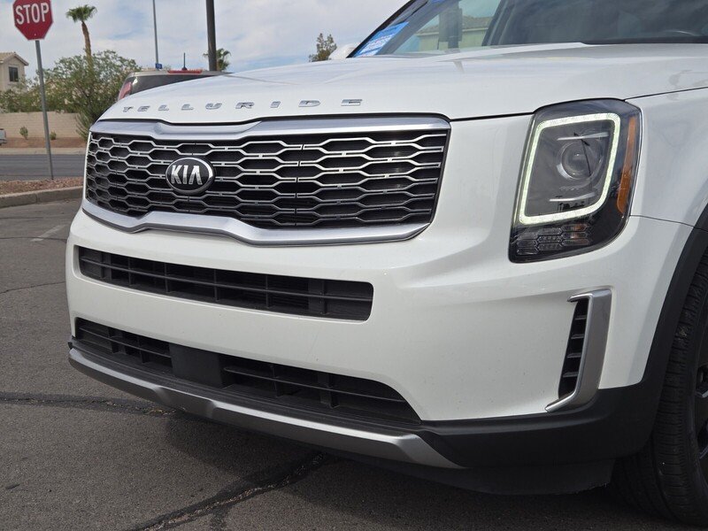 Certified Used 2020 White Kia S image 9