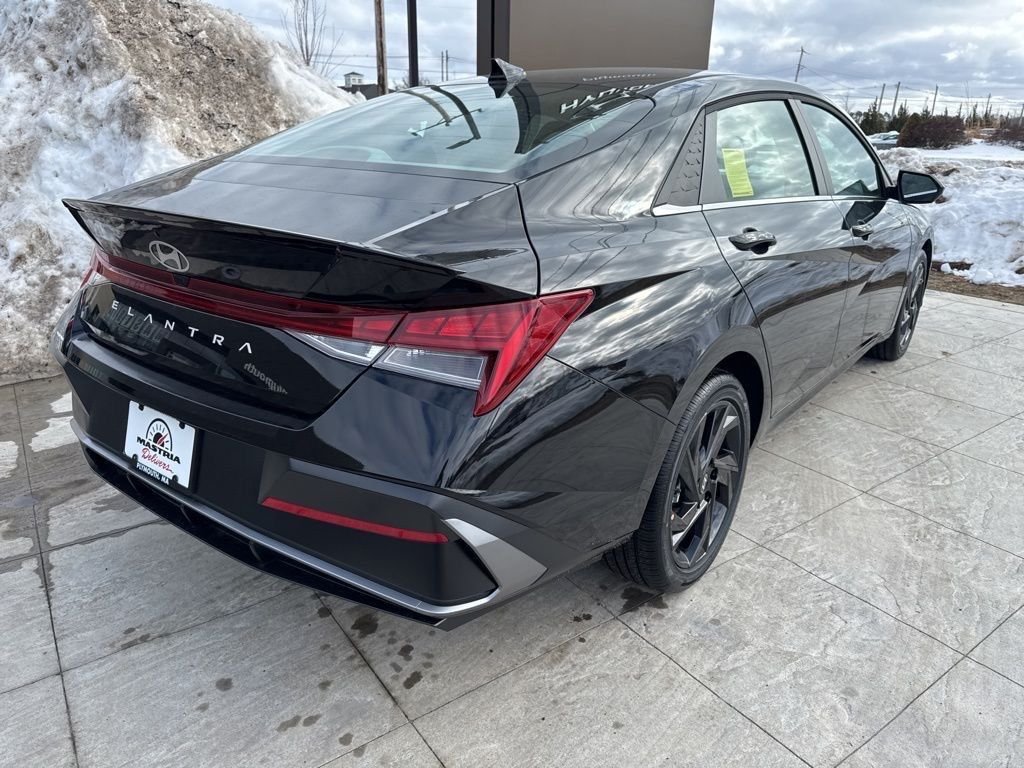 New 2026 Black Hyundai SEL Sport image 8