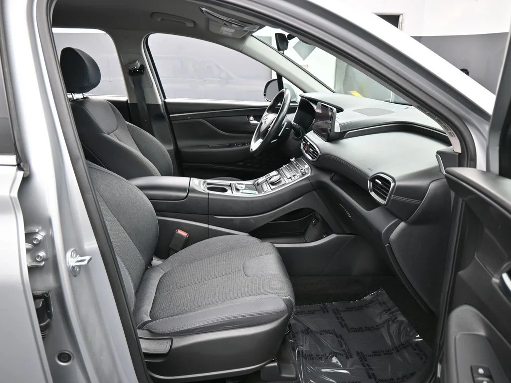 Used 2023 Shimmering Silver Pearl Hyundai SEL image 40