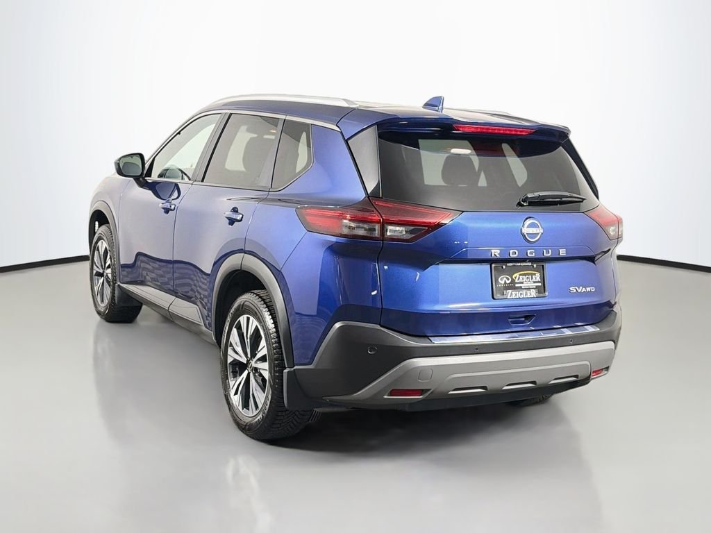 Used 2023 Caspian Blue Metallic Nissan SV image 5