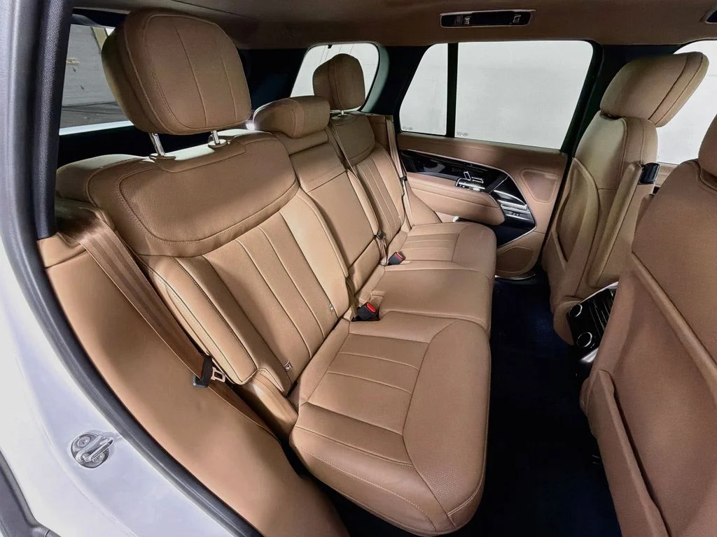 Certified Used 2025 White Land Rover SE image 28