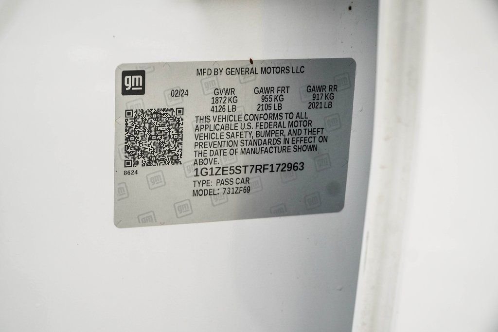 Used 2024 White Chevrolet LT image 38