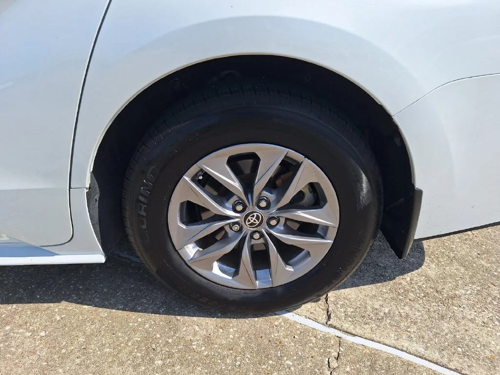 Used 2023 Beige Toyota XLE image 24