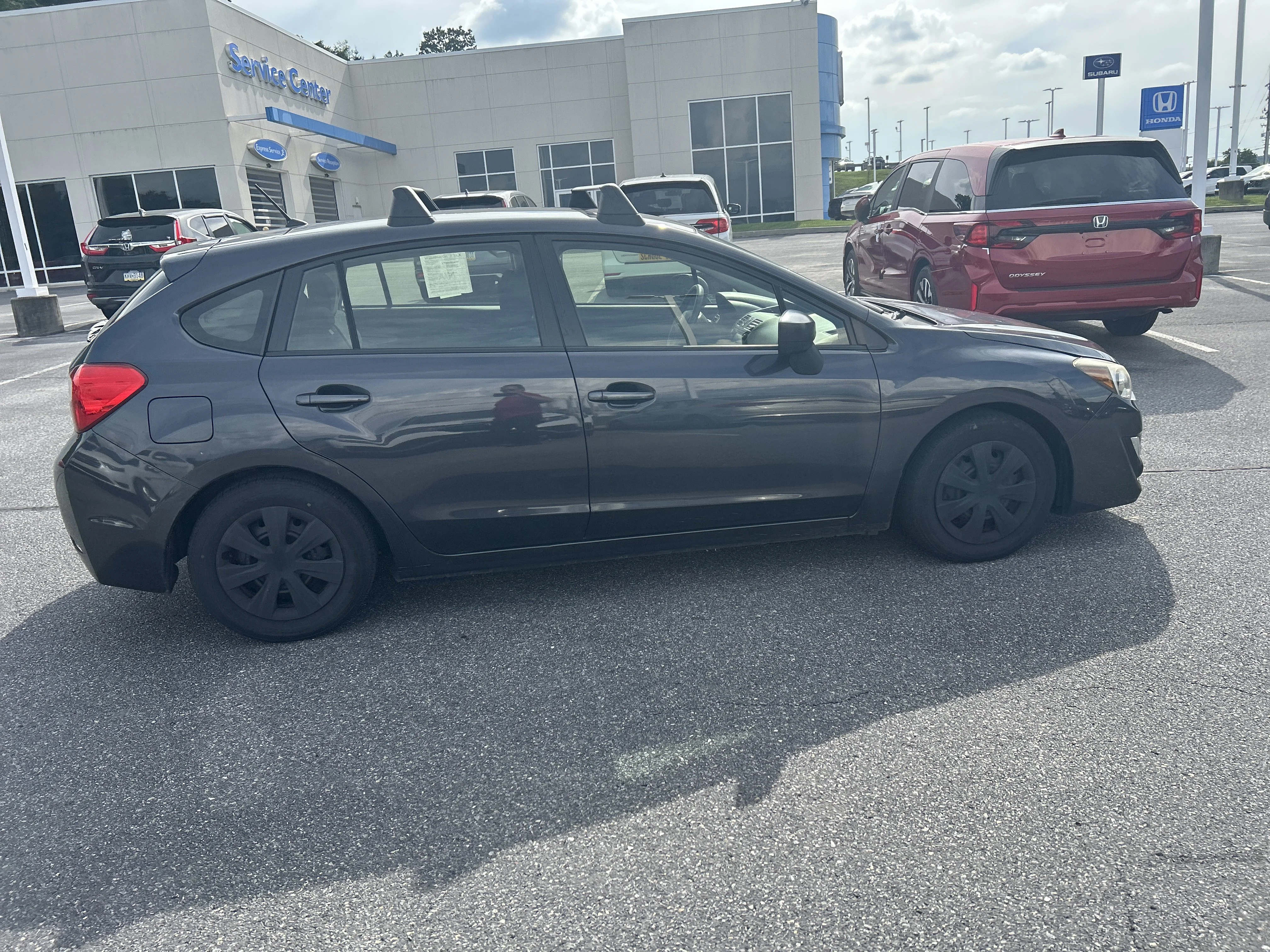 Used 2015 Dark Gray Metallic Subaru 2.0i image 5