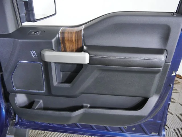 Used 2016 Blue Ford Lariat image 9
