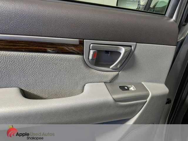 Used 2011 Gray Hyundai SE image 29