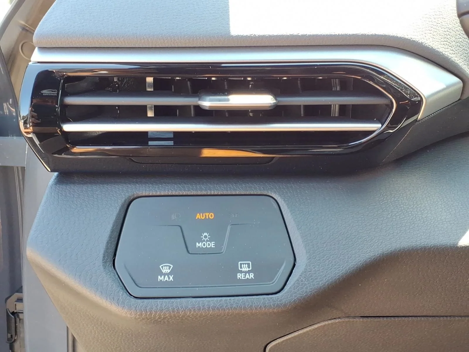 New 2026 Pure Gray Volkswagen Pro image 21