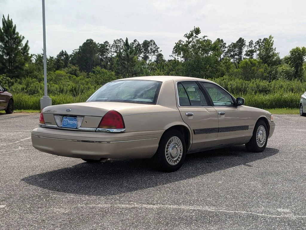 Used 1999  Ford Base image 5