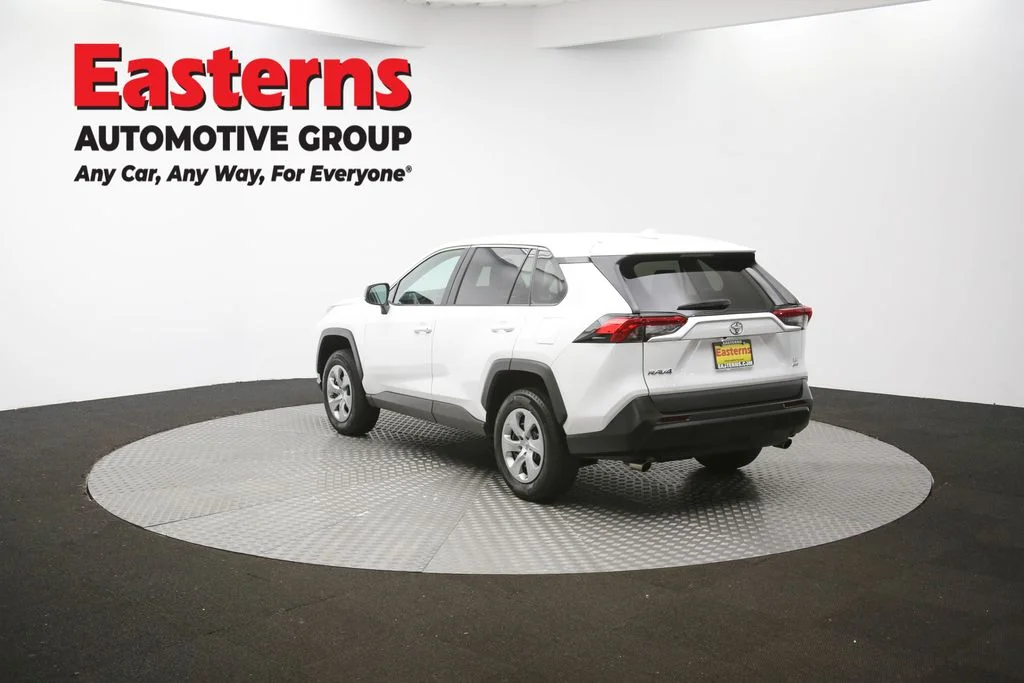 Used 2022 White Toyota LE image 62
