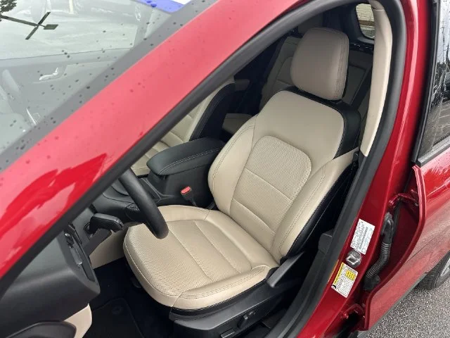 Used 2020 Red Ford SEL image 12