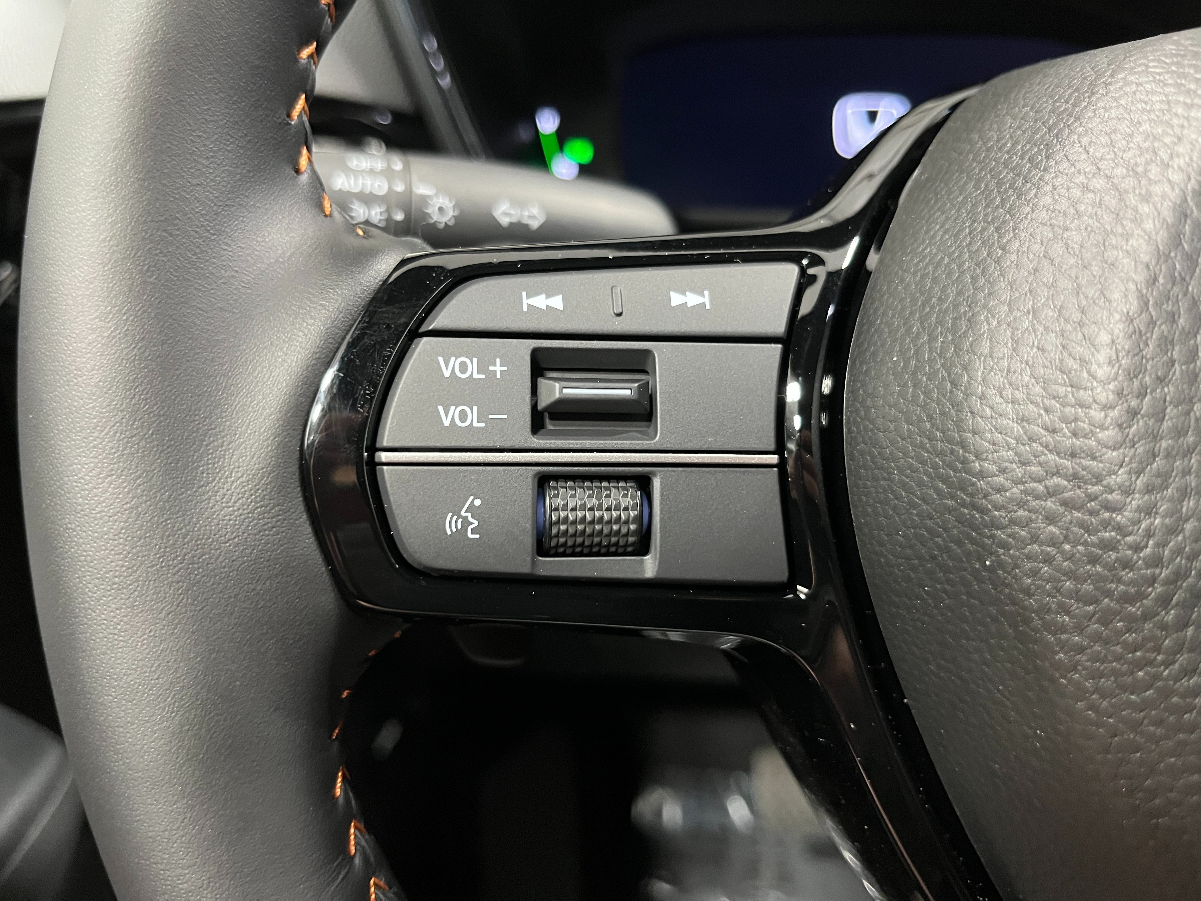 New 2026 Platinum White Pearl Honda Sport Touring image 16
