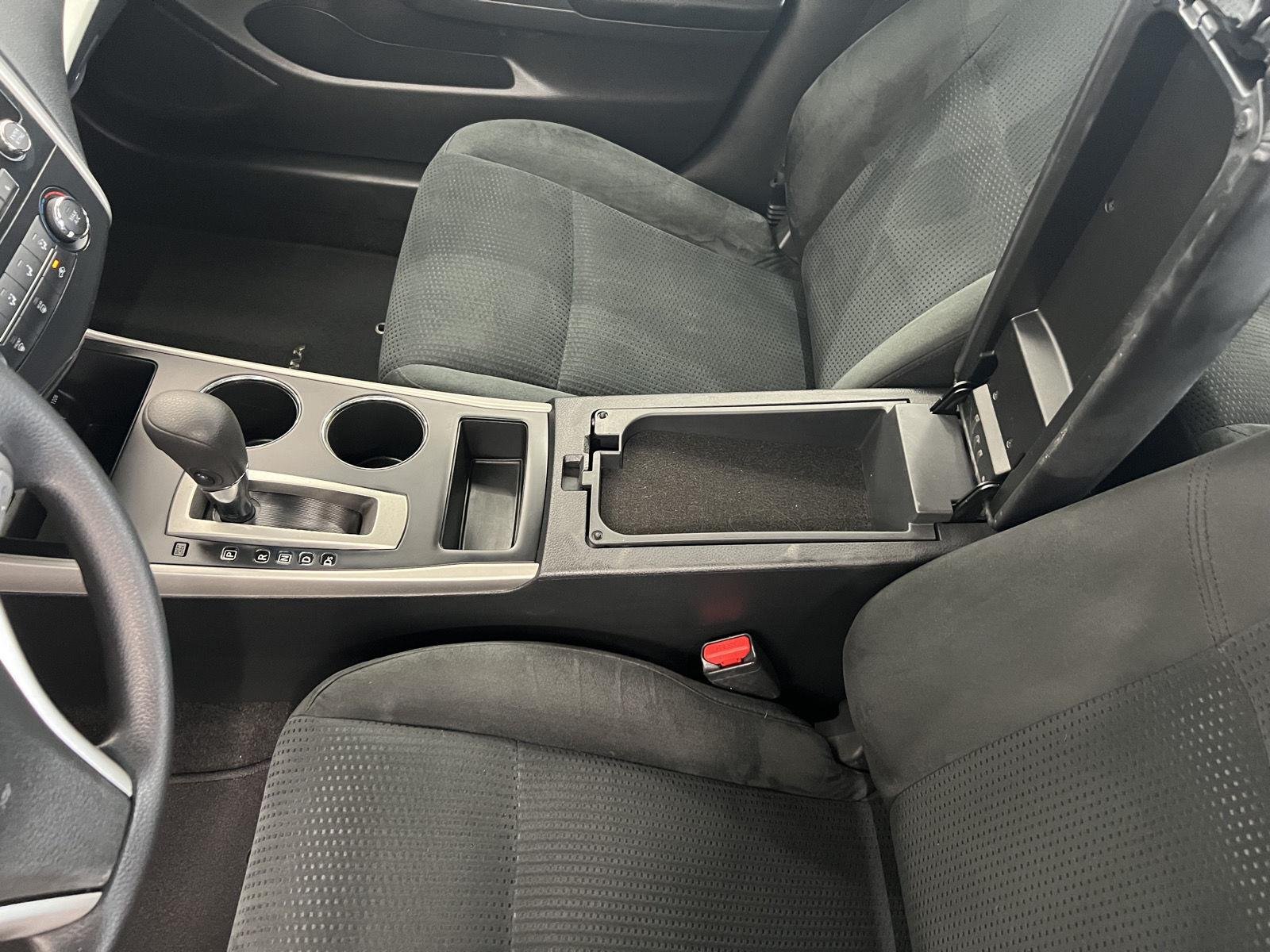 Used 2015 Brilliant Silver Nissan 2.5 S image 18
