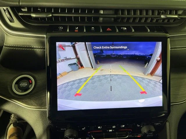 Used 2023 White Jeep Overland image 28