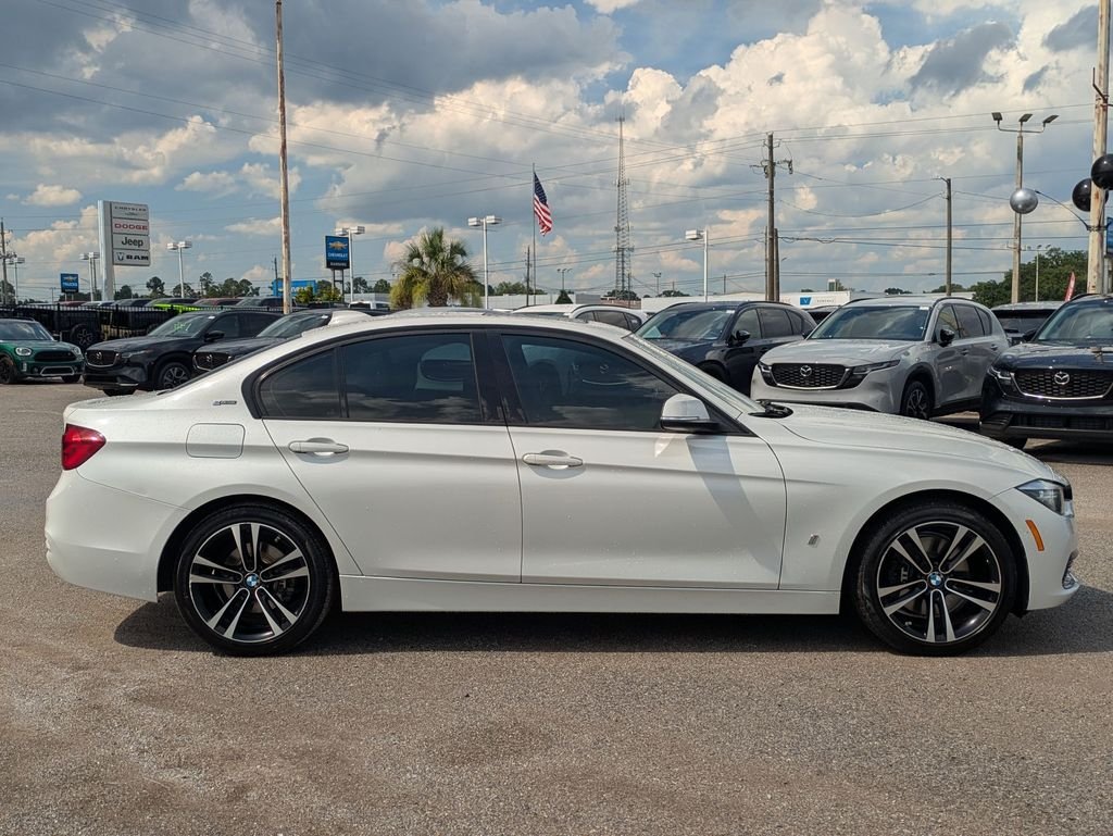 Used 2018 White BMW 330e iPerformance image 6