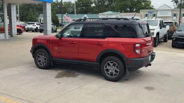 Used 2023 Red Ford Badlands image 7