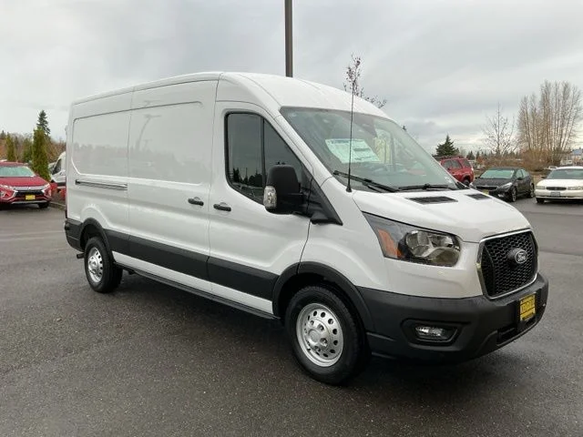 New 2026 Oxford White Ford Base image 3