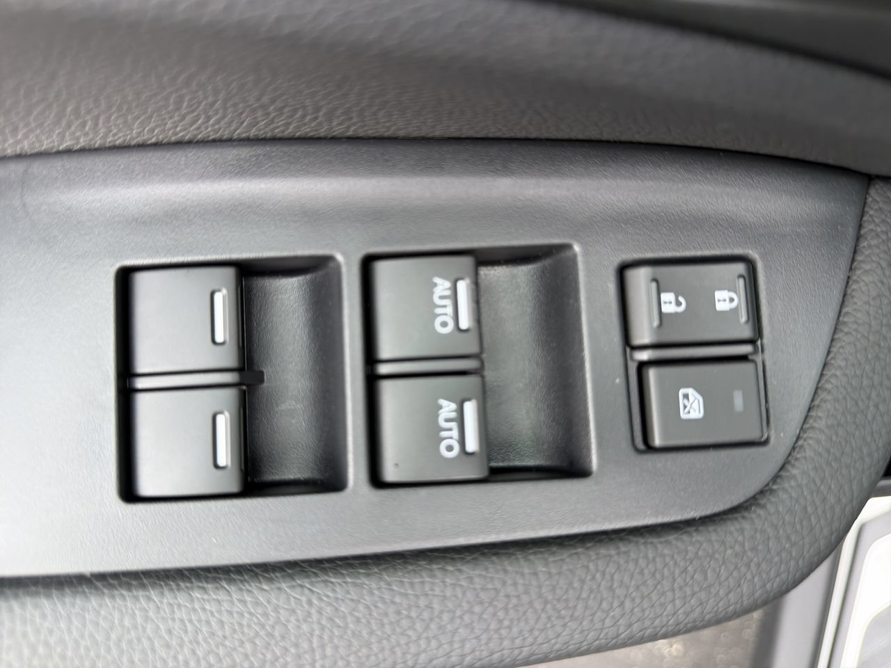 New 2026 Platinum White Pearl Honda RTL AWD image 13
