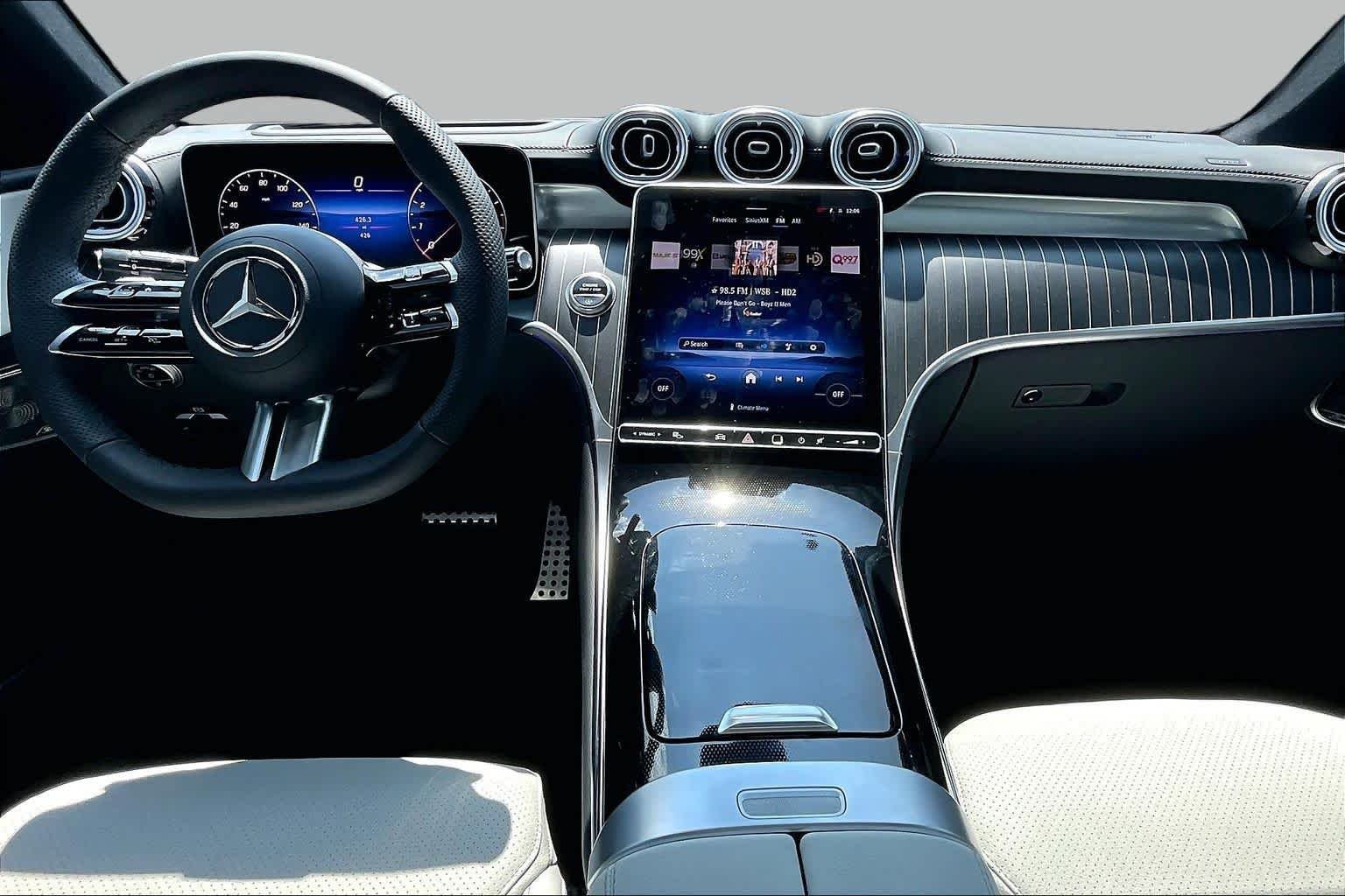 Used 2026 Verde Silver Metallic Mercedes-Benz GLC 300 image 15