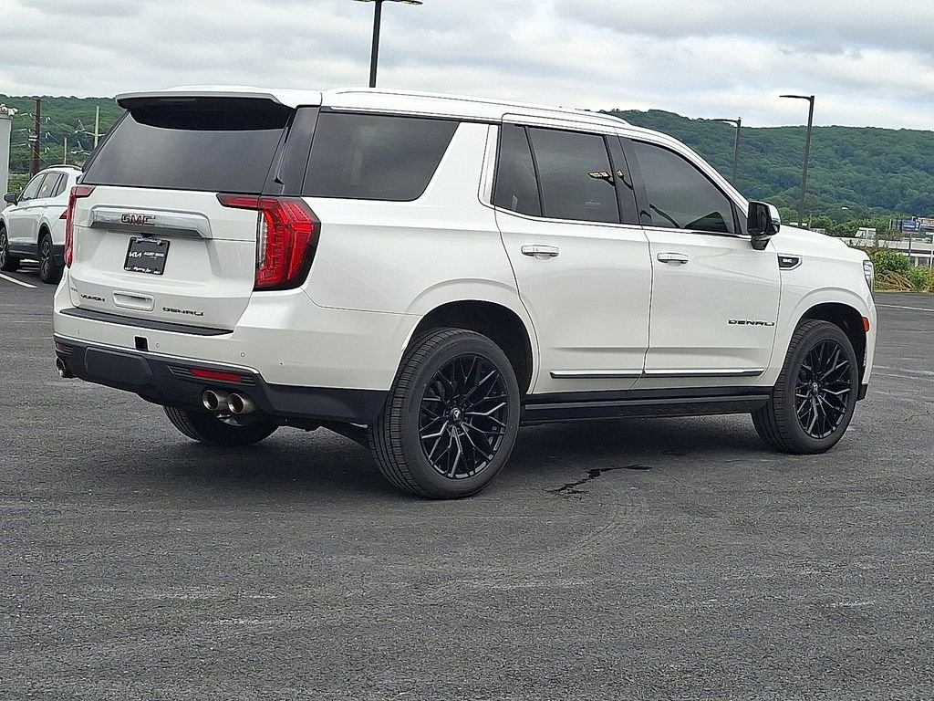 Used 2022 White GMC Denali image 6