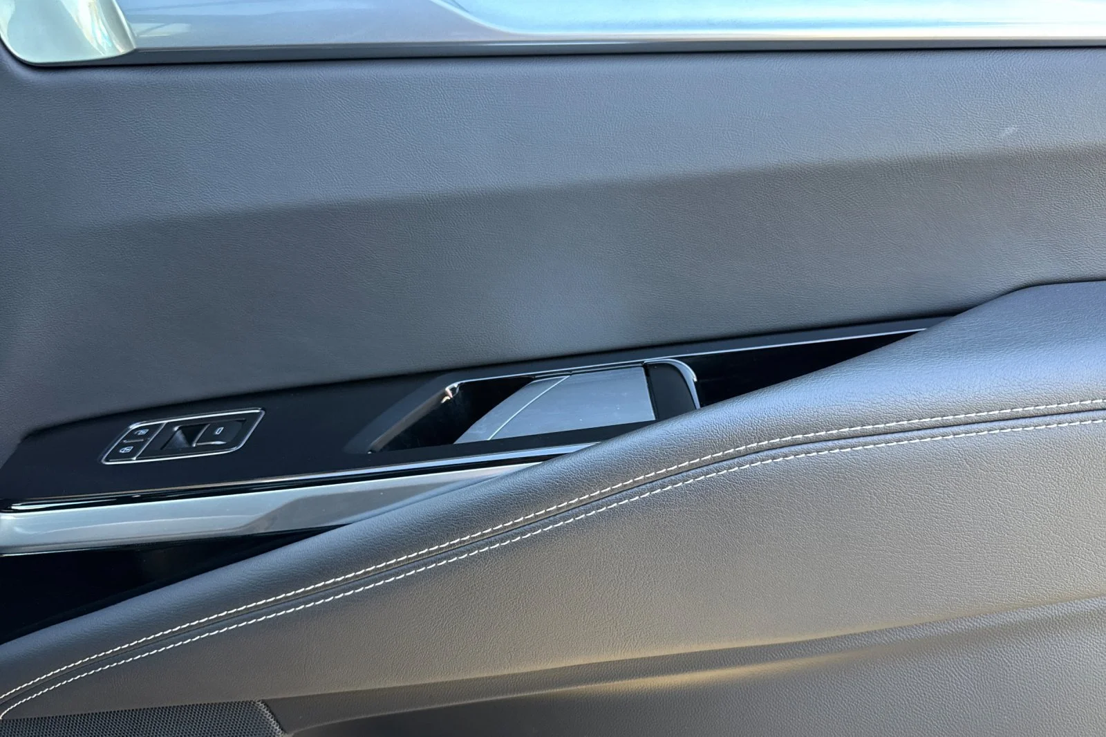 2025 Cadillac Escalade Sport - Photo 20