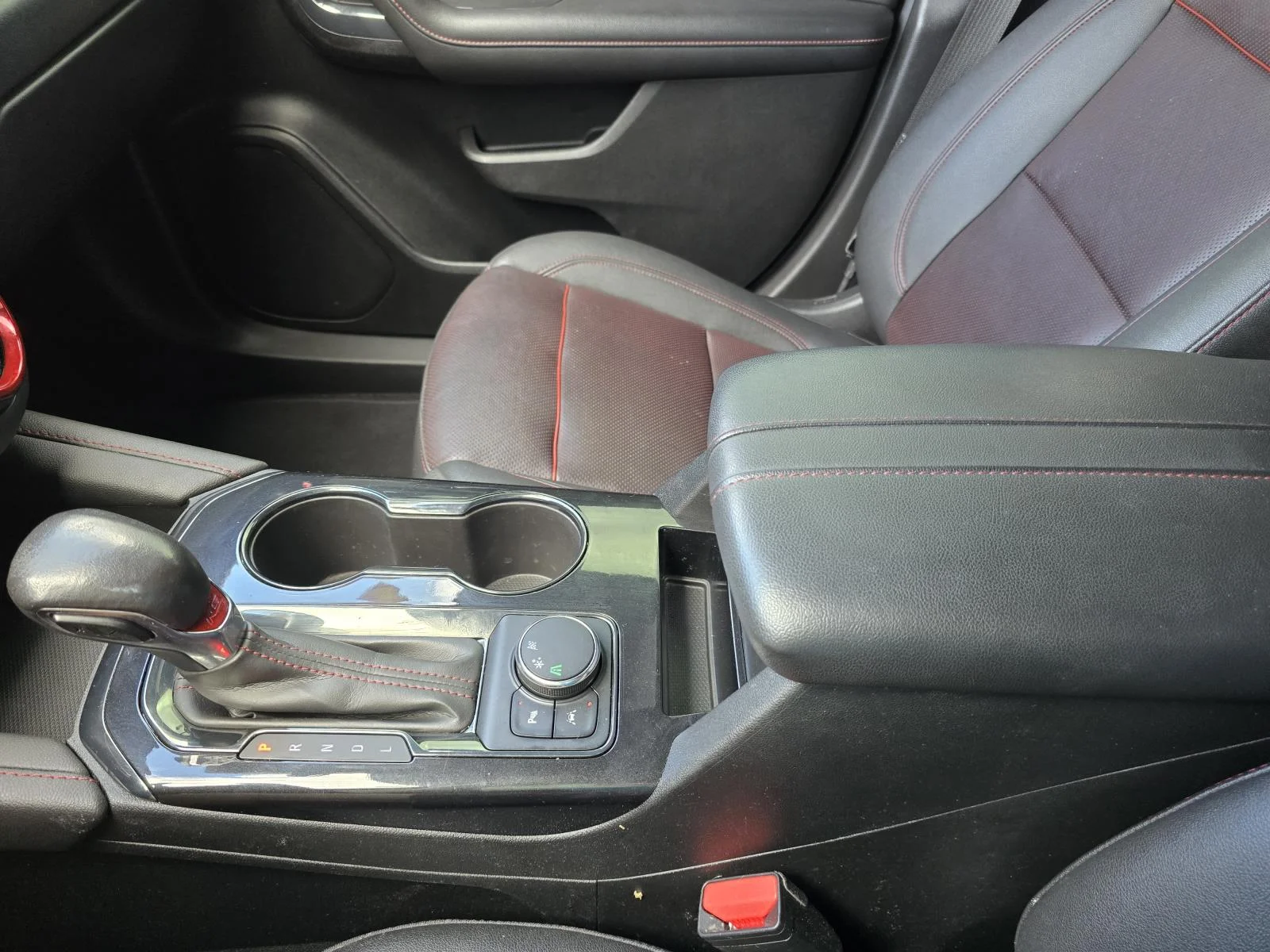 Used 2022 BLACK Chevrolet RS image 17