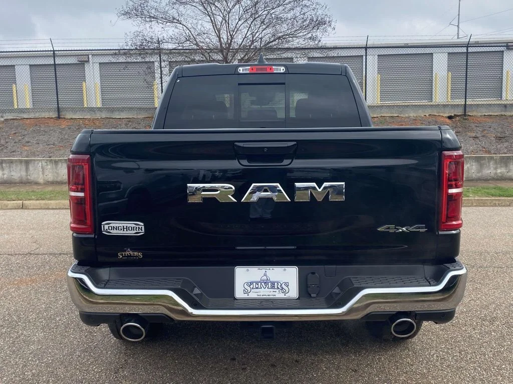 New 2026 Diamond Black Crystal Pearlcoat RAM Limited image 36
