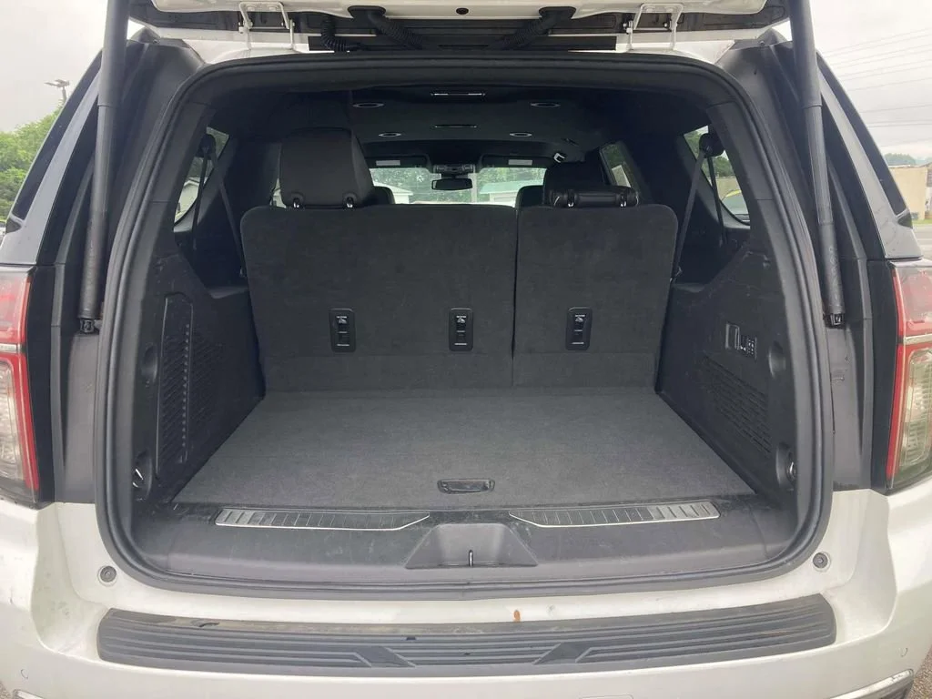 Used 2023 Summit White Chevrolet Premier image 10