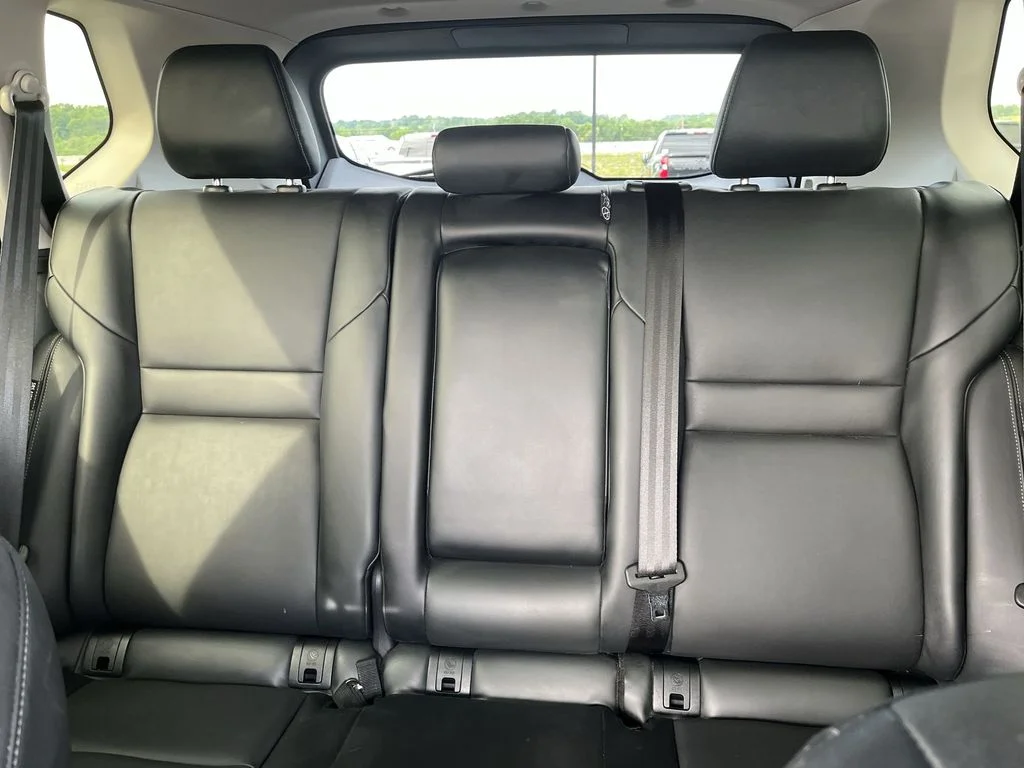 Used 2023 White Nissan SV image 22