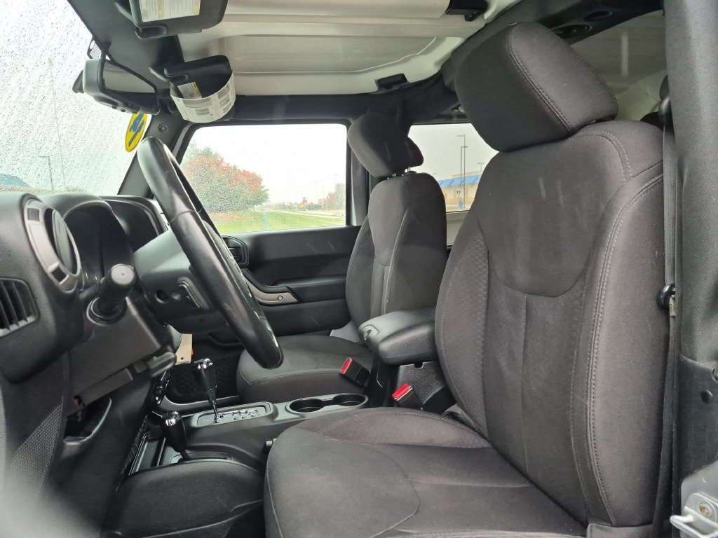 Used 2014 Gray Jeep Sport image 11
