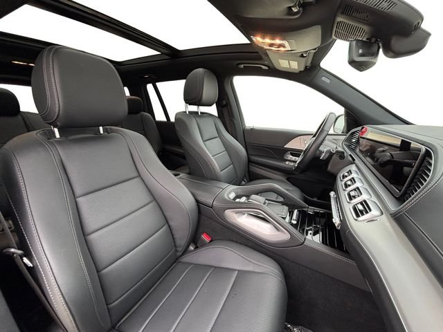 Used 2025  Mercedes-Benz GLS 450 image 16