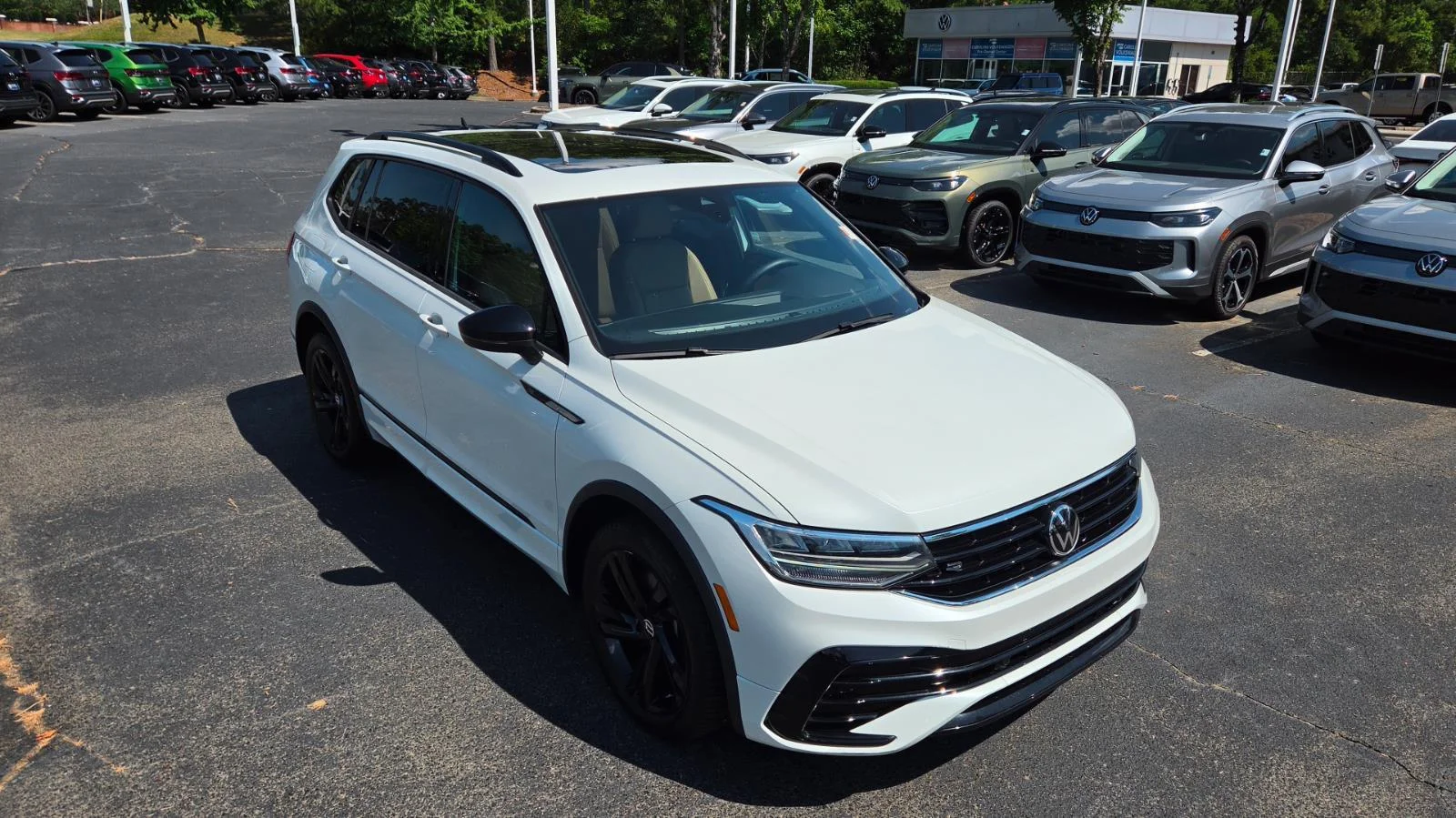 Certified Used 2023 Opal White Pearl Volkswagen SE R-Line Black image 7