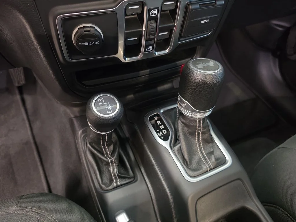 Used 2021 Gray Jeep Unlimited Sahara image 30