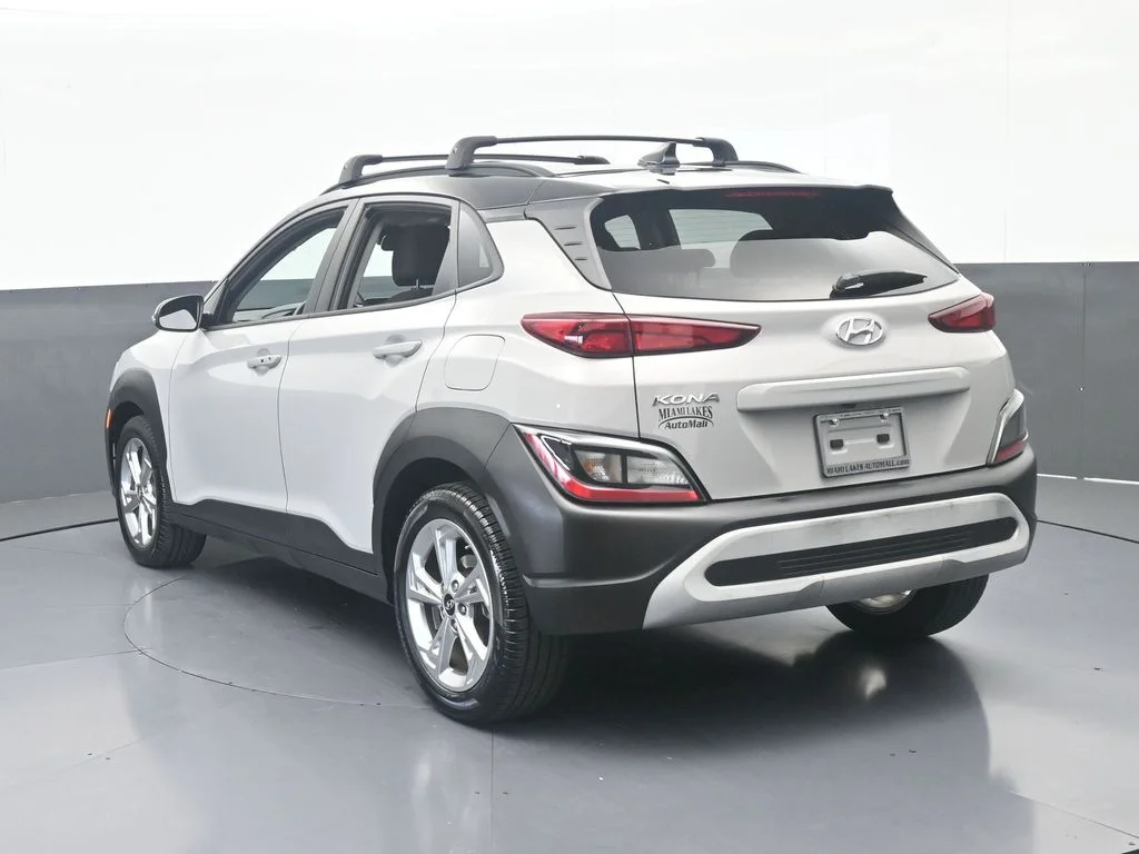 Used 2023 Cyber Silver w/Black Roof Hyundai SEL image 3