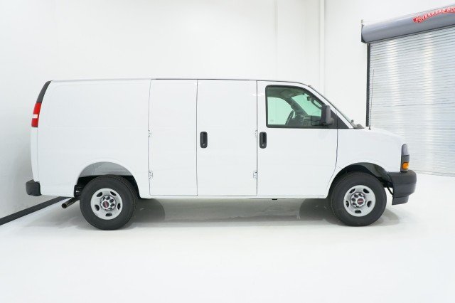 New 2026 Summit White GMC Work Van image 4