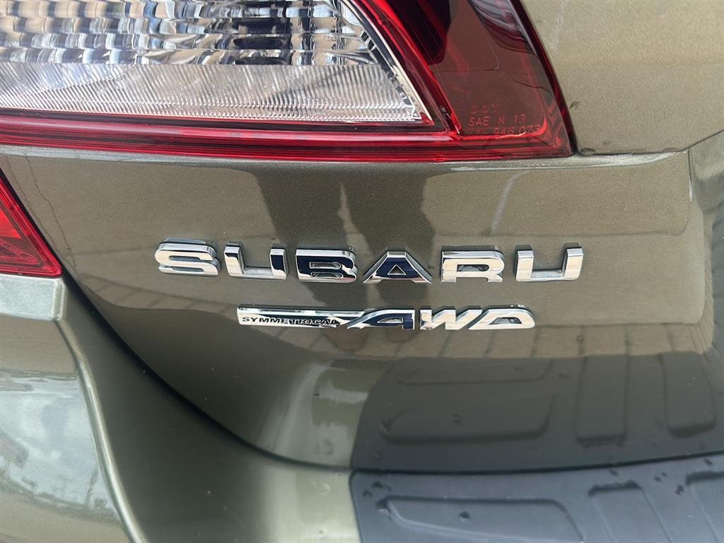 Used 2019 GREEN SUBARU 2.5ILM image 5