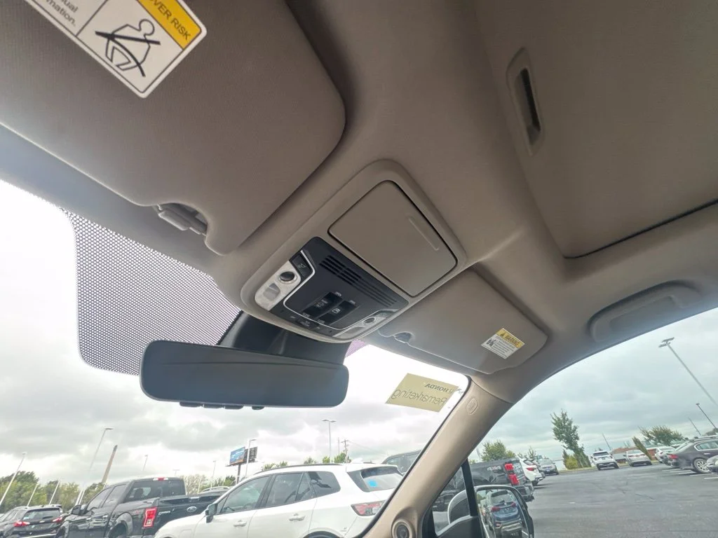 Used 2023 White Honda RTL-E image 17