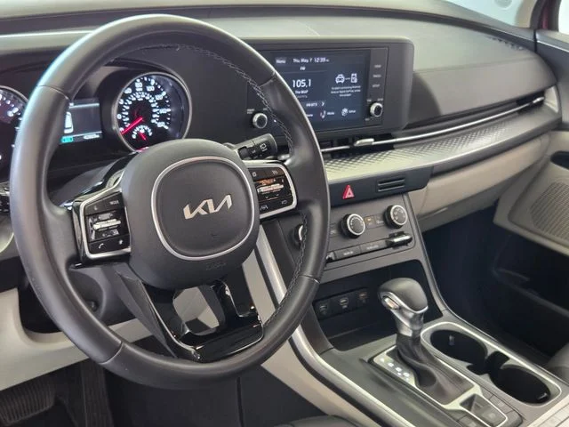 Used 2024 Red Kia LX image 9