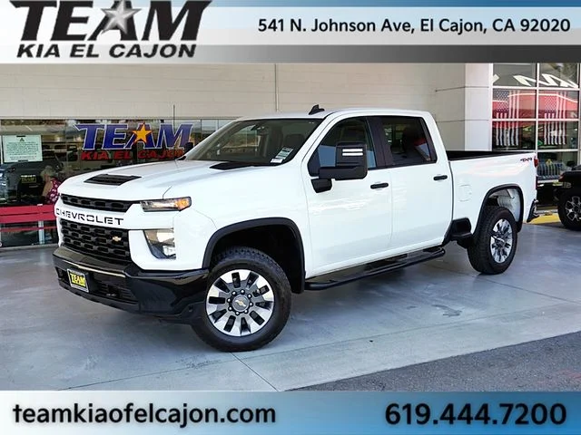 2022 Chevrolet Silverado HD Custom 4WD Crew Cab Standard Box's photo
