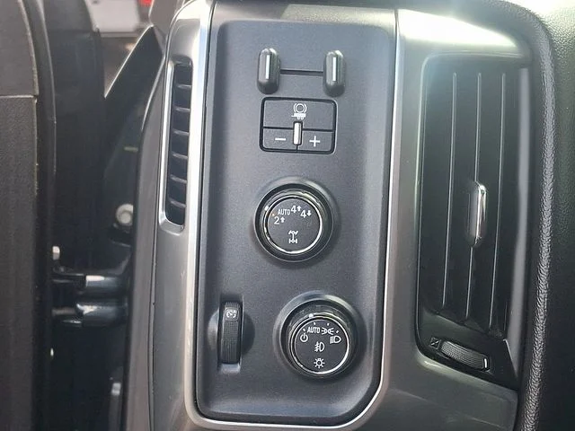 Used 2017 Gray Chevrolet LT image 22