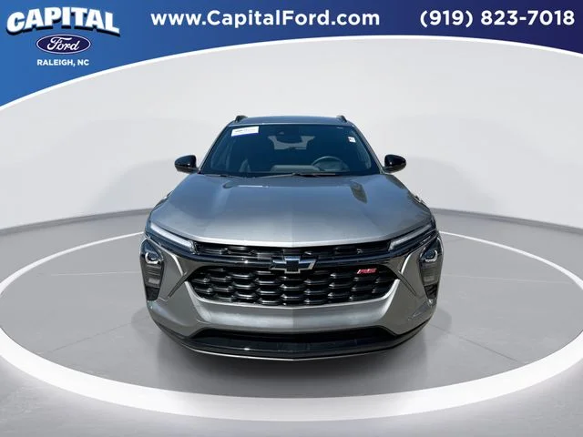 Used 2025 Gray Chevrolet 2RS image 3