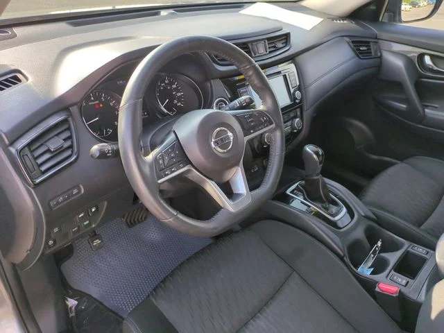 Used 2018 Gray Nissan SV image 15