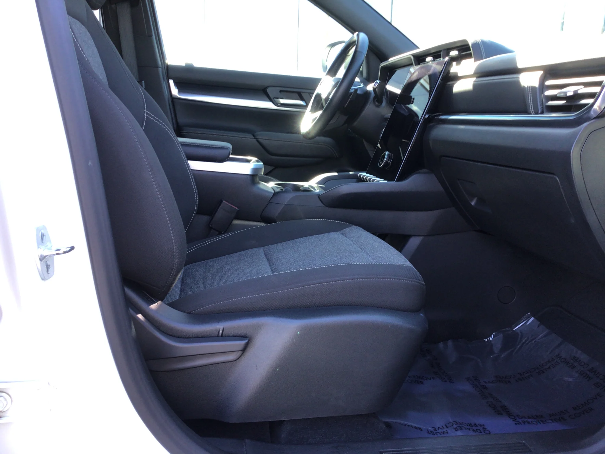 Used 2025 Summit White GMC Elevation image 6