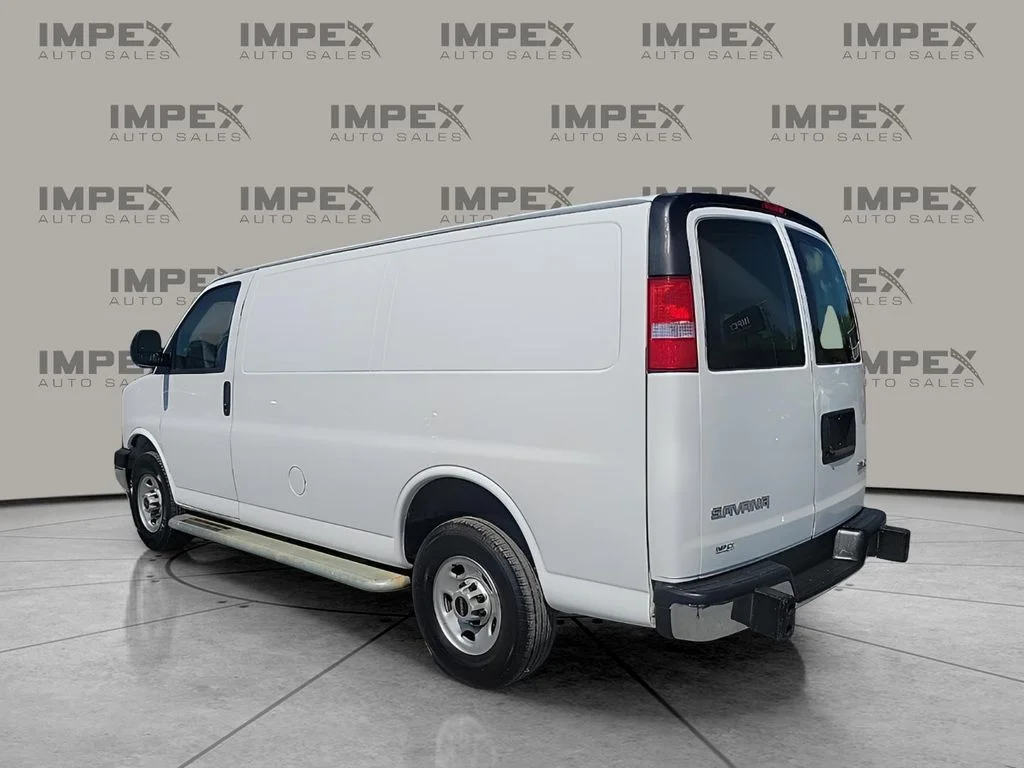 Used 2023 White GMC Work Van image 3