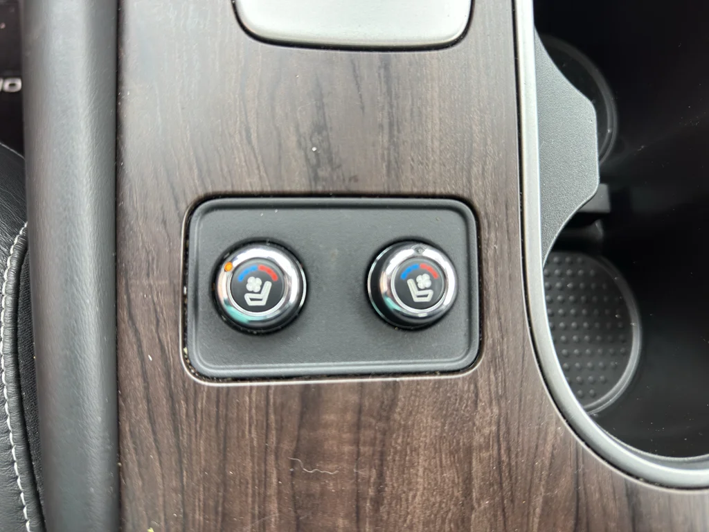 Used 2021 Magnetic Black Pearl Nissan Platinum image 23