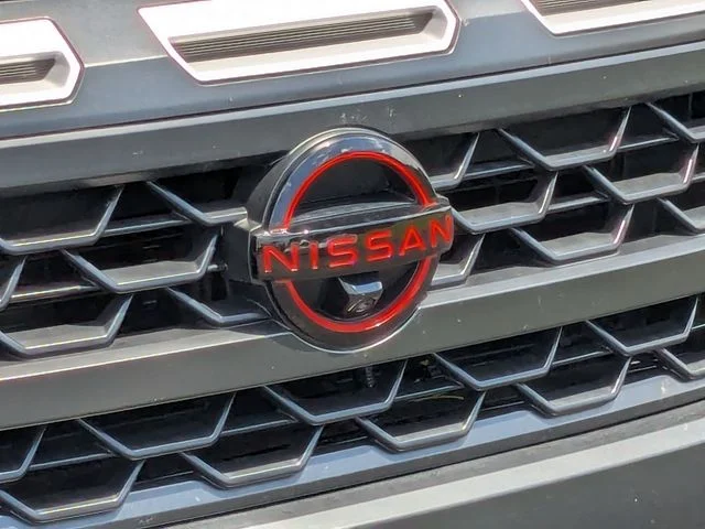 Used 2025 Super Black Nissan PRO-4X image 5