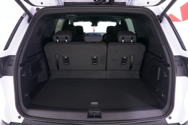 2026 Chevrolet Traverse LT - Photo 8