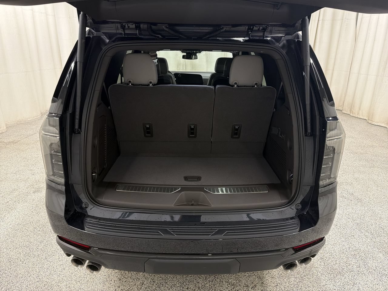 2026 Chevrolet Tahoe Z71 - Photo 17