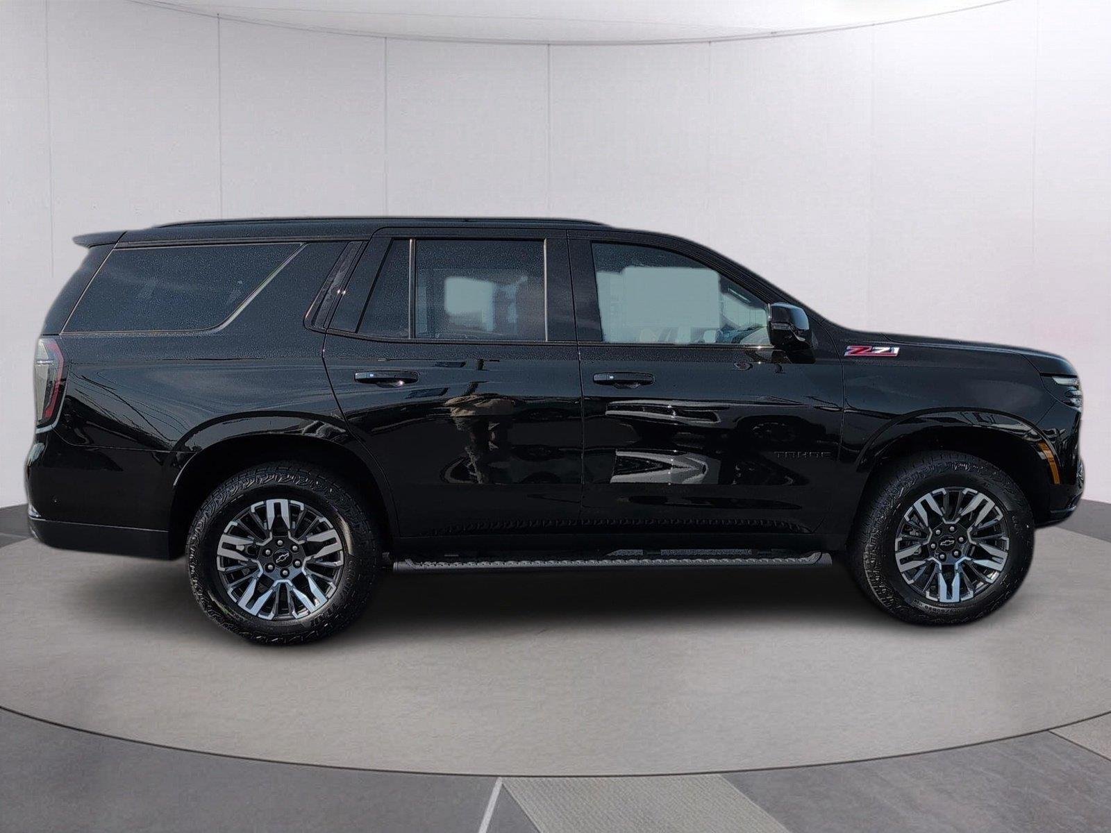 2026 Chevrolet Tahoe Z71 - Photo 8