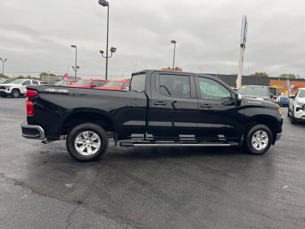 2024 Chevrolet Silverado 1500 LT - Photo 6